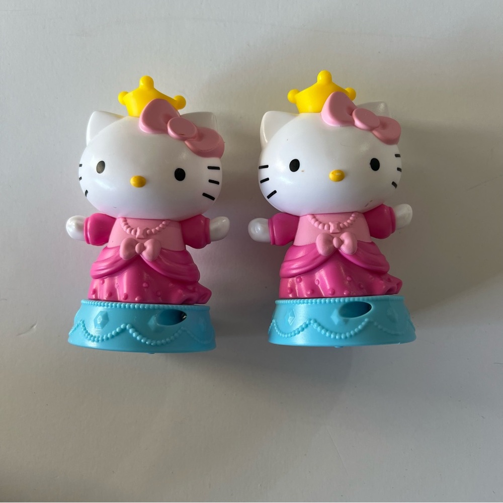 2 Hello Kitty 2019 McDonald’s Toys Princess Happy Meal Toys Sanrio - Picture 8 of 8
